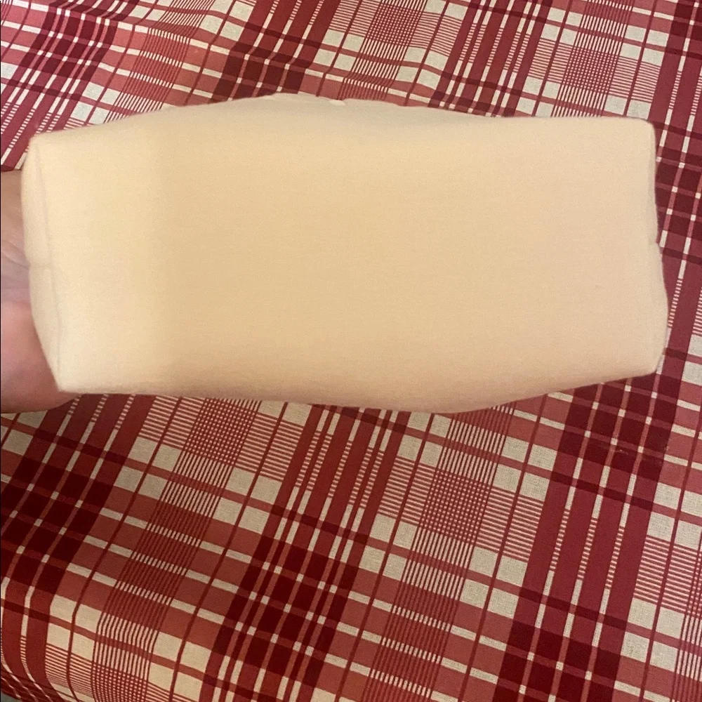 Dior Soft Pink Cosmetic Case - Picture 6 of 12